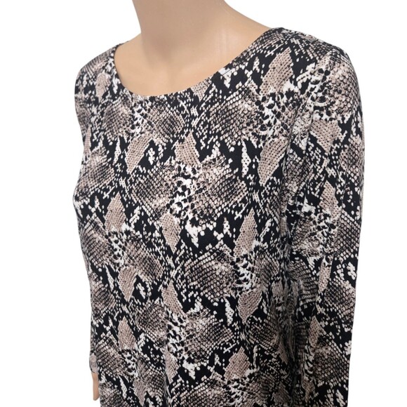 NWT MARIO SERRANI TAN SNAKE SKIN CREW NECK LONG SLEEVE SOFT TUNIC TOP SZ M #D389 - Picture 2 of 4